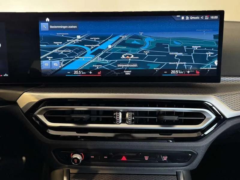 BMW 320 i Touring - M Sport/ActiveCruise/Camera/HiFi/DAB Image 11