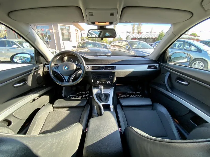 BMW 320 D COUPE Image 9