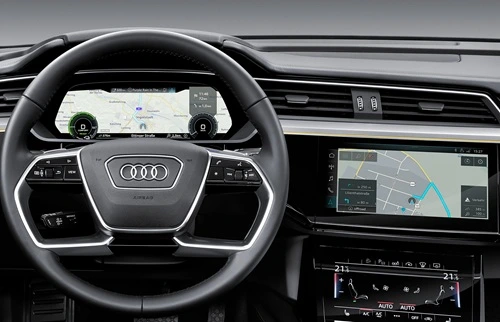 Кокпит Audi e-tron